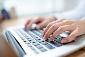 Tips om energie te besparen met ICT-apparatuur